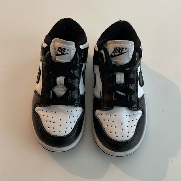 Nike Toddler Panda Dunks - Picture 1 of 6